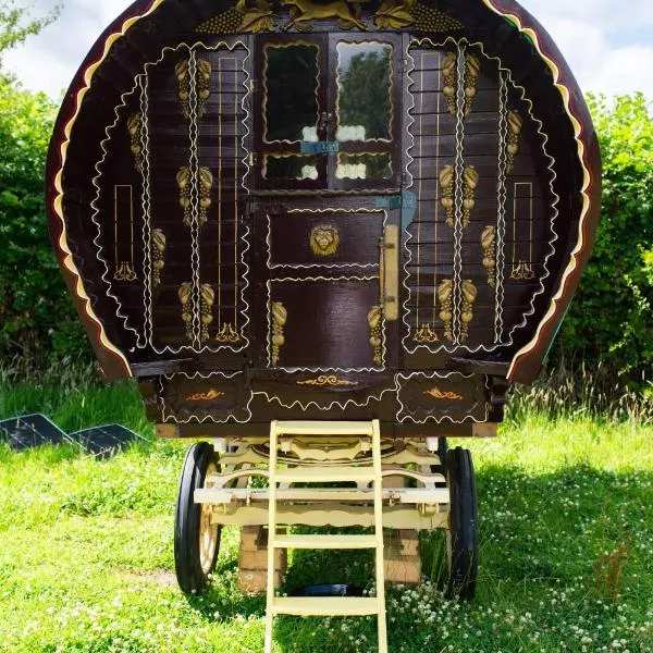 The gypsy wagon，位于Berwick Saint John的酒店