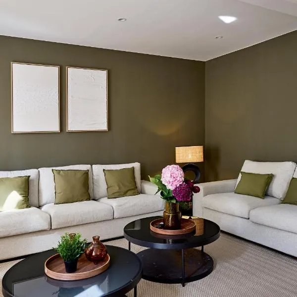 GITE de LA COUR DES CHASSEURS，位于拉旺泽诺的酒店