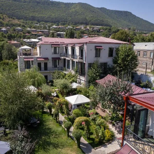 REDROOF country house hotel，位于戈里斯的酒店