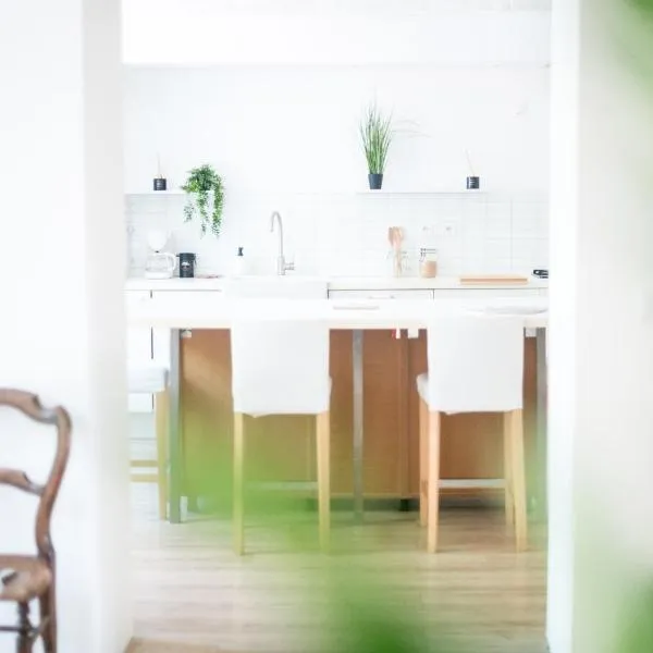 Joli 3P - Piscine & Parking，位于巴尔日蒙的酒店