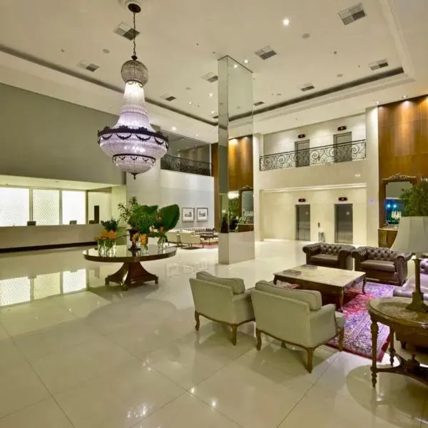 Flat Mont Blanc Premium，位于里贝朗普雷托的酒店