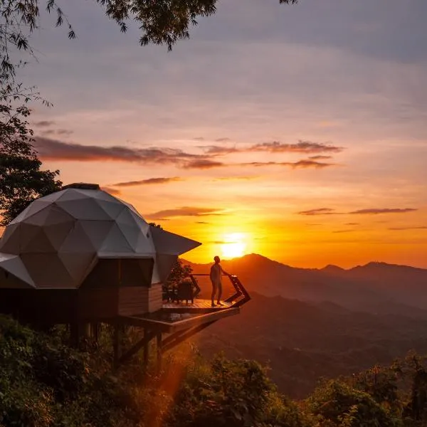 Trekker Glamping - EcoLodge Boutique，位于米卡的酒店