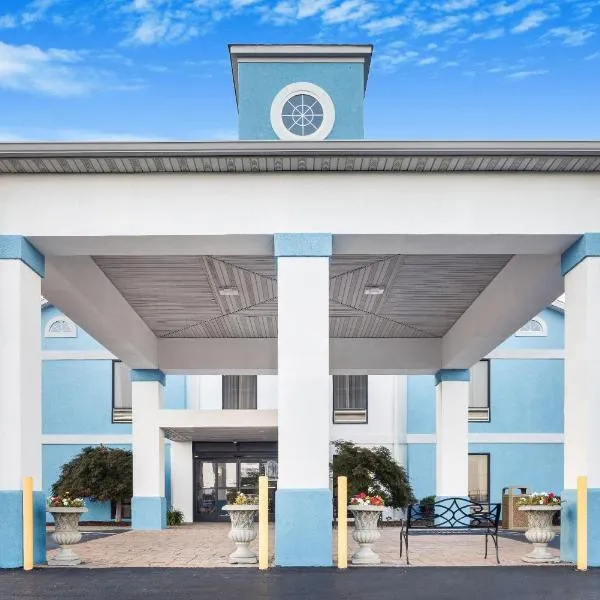 麦迪逊维尔贝蒙特套房酒店，位于麦迪逊维尔的酒店