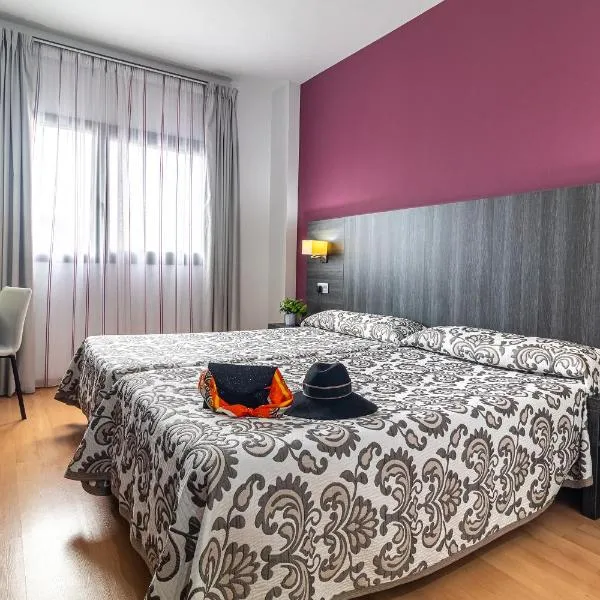 Hotel Abades Via Norte，位于米兰达德埃布罗的酒店