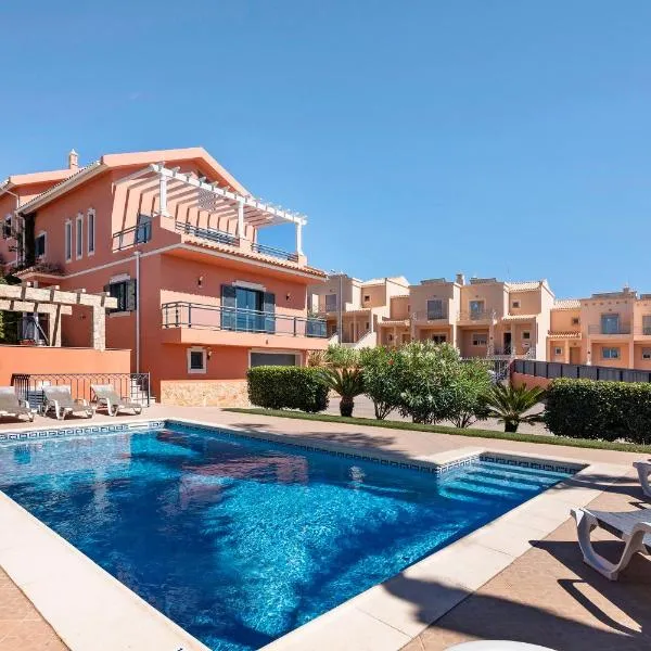 Villa Trindade，位于阿尔布费拉的酒店