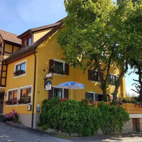 Hotel Gasthof zum Schwan，位于Steinsfeld的酒店