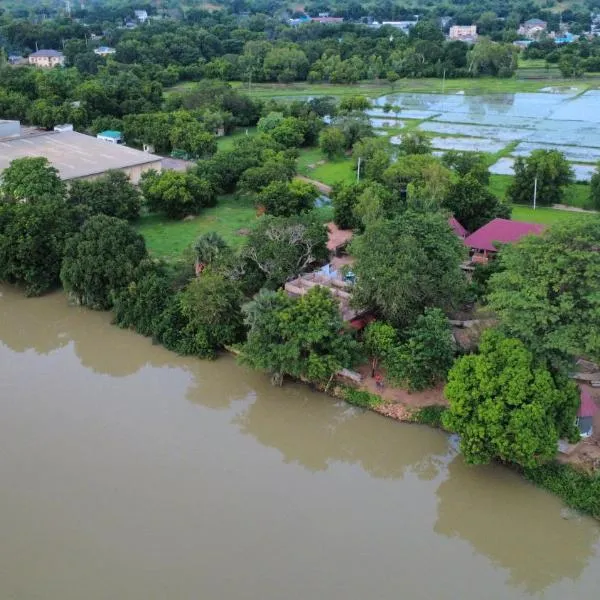 Riverside Lodge Bansang，位于Bansang的酒店