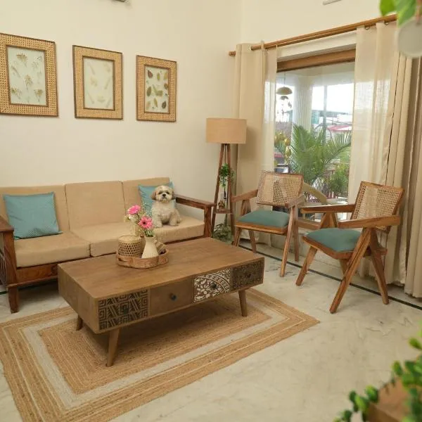 Inayat-Pet friendly boutique homestay，位于德拉敦的酒店