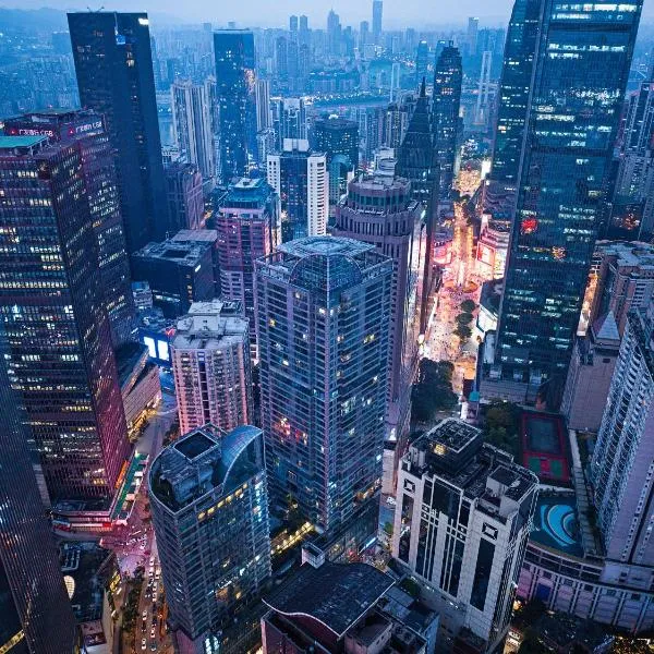 泊瑞星空观景酒店（重庆解放碑步行街洪崖洞店），位于重庆的酒店