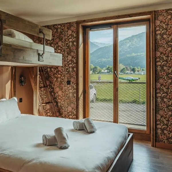 La Tour de Contrôle - Hébergements Autonomes，位于沙勒莱索的酒店