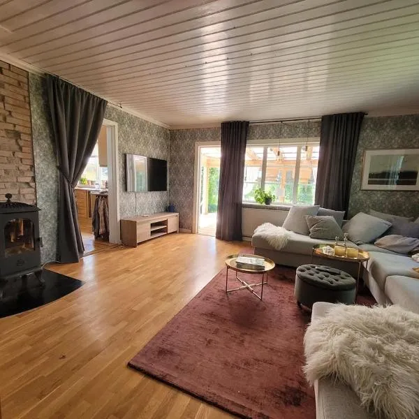 Relaxing family and workplace，位于瓦拉的酒店