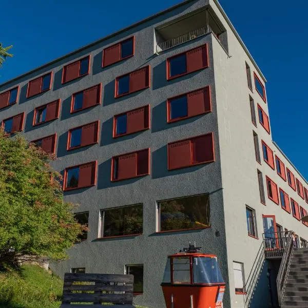 Valbella-Lenzerheide Youth Hostel，位于瓦尔贝拉的酒店