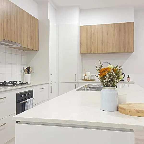 Spacious 4 Bedroom Hunter Home，位于Bellbird的酒店