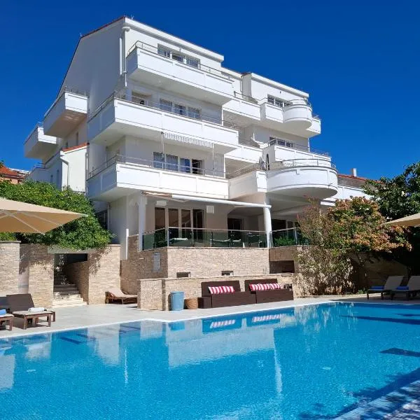 诺瓦利亚旅馆，位于诺瓦利娅的酒店