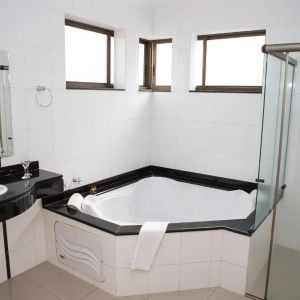 欧鲁拉夫拉斯酒店，位于拉夫拉斯的酒店