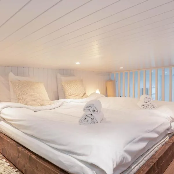 Åre Travel - Villa Solbringen eller Lilla Sol，位于奥勒的酒店