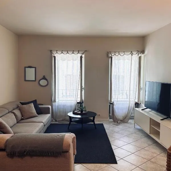 Casa Vacanze Curt de l'Elba，位于切尔诺比奥的酒店