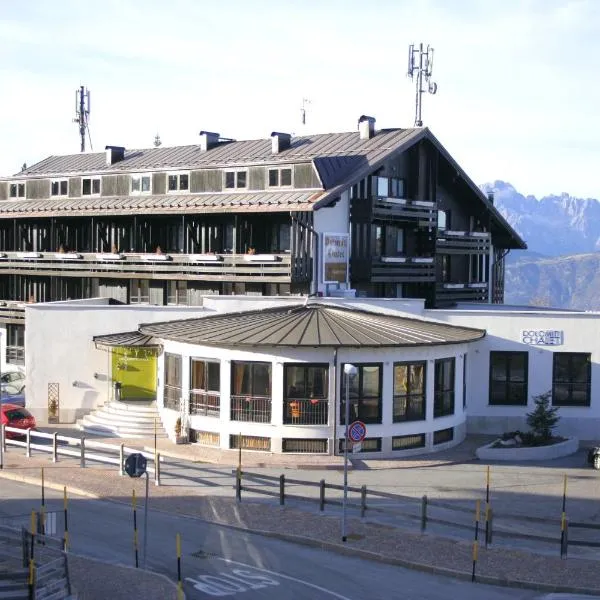 Hotel Dolomiti Chalet，位于Pergolese的酒店