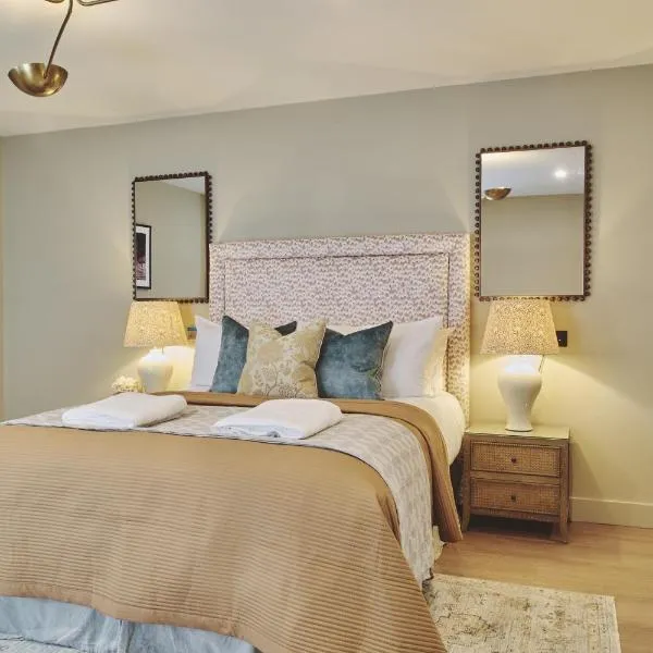 The Barn Hotel，位于梅里登的酒店