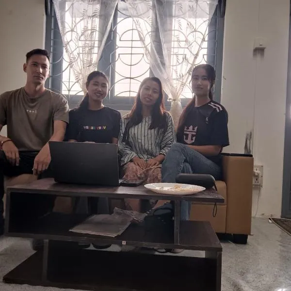 Naga Hills Backpacker Hostel，位于Kohīma的酒店