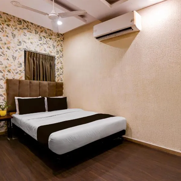 Super Townhouse Parkstreet Formerly Hotel Royal Garden，位于Ballygunge的酒店