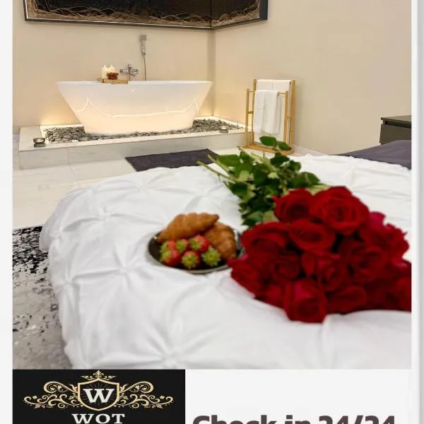 Wot Luxury Silver Center，位于阿拉德的酒店