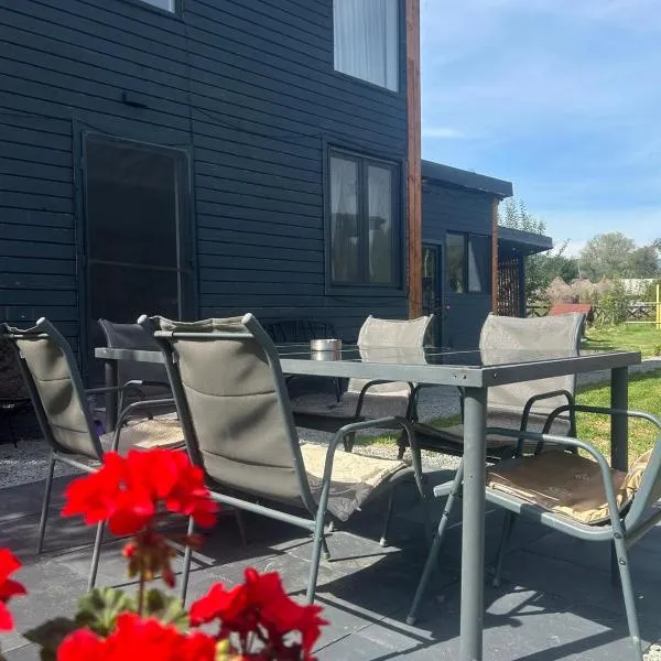 Casa Transylvania Apuseni cu hot tub si sauna inclus，位于Lupşa的酒店