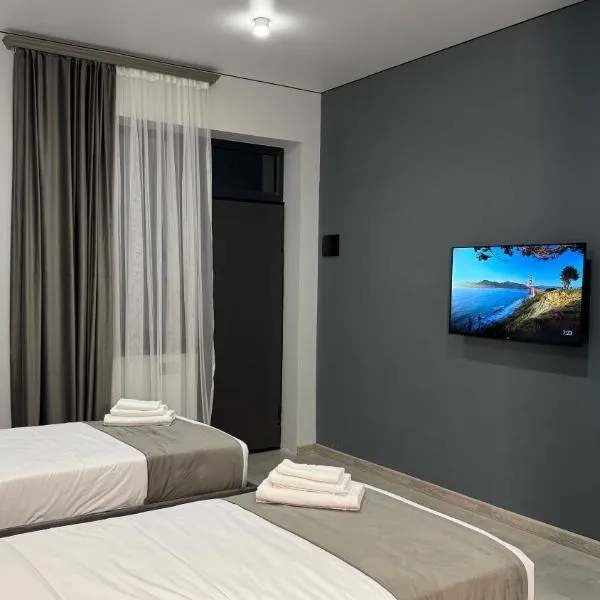 Terminal 1，位于Pʼarakʼar的酒店