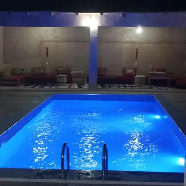 Auberge Restaurant TISSILI " Oasis de Fint"，位于Fint的酒店