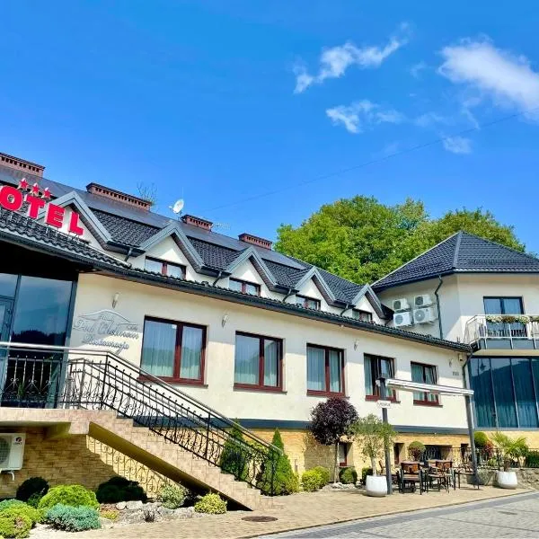 Hotel Pod Chełmem，位于Ropa的酒店