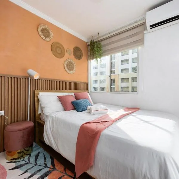 Terracotta Cove 2BR Suite, SM Seaside, Oceanpark，位于宿务的酒店