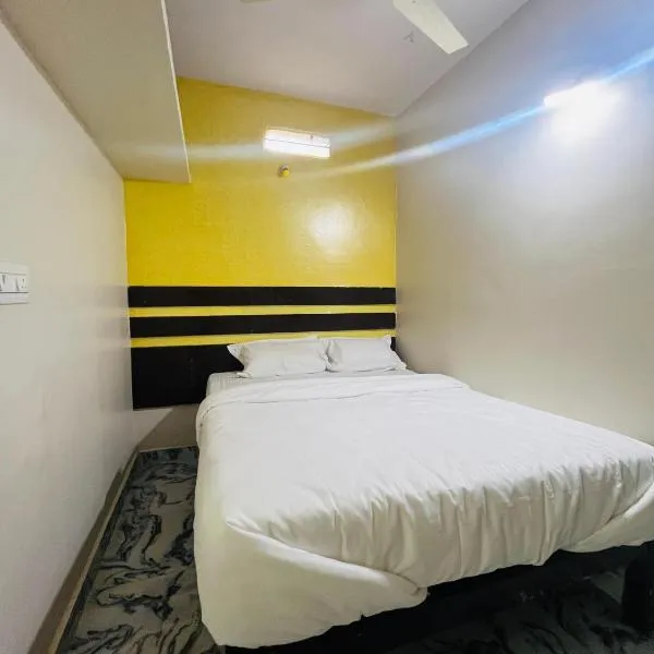 Balajiresidency Lodge，位于奇克马格尔的酒店