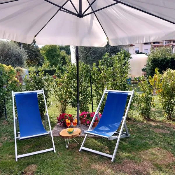 Villetta con giardino e parcheggio a due passi da Lucca，位于瓜莫的酒店