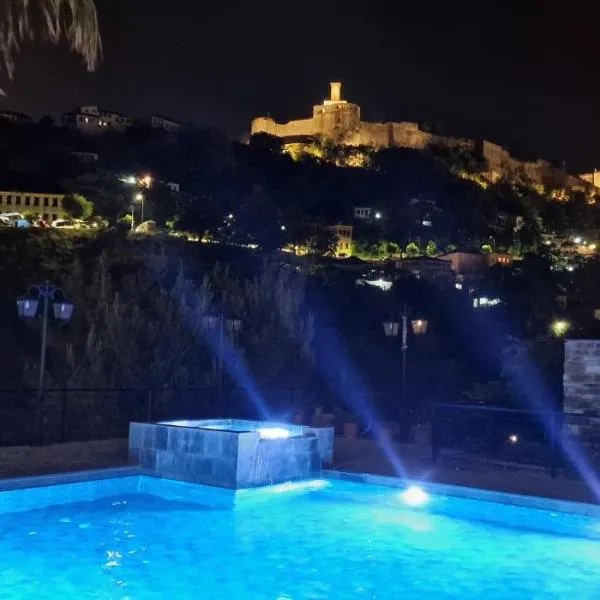 Cumaku Boutique Hotel & Spa，位于吉诺卡斯特的酒店