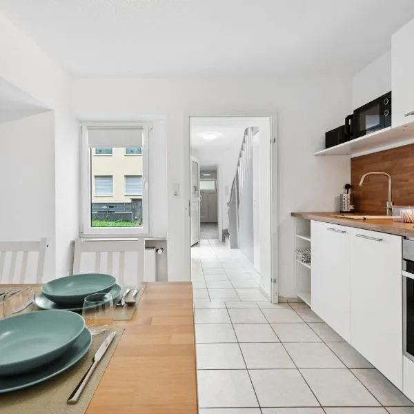 Ferienhaus für Mensch & Hund mit großer Terrasse，位于安德纳赫的酒店