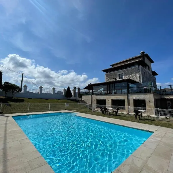 维拉德塞拉酒店，位于里瓦德塞利亚的酒店