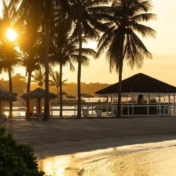 Grand Muthu Runaway Bay Club Caribbean，位于拉纳韦贝的酒店