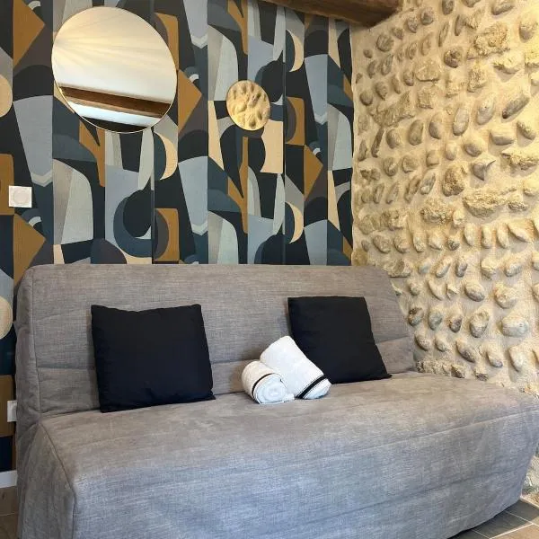 La Source Bleue，位于Le Chalon的酒店