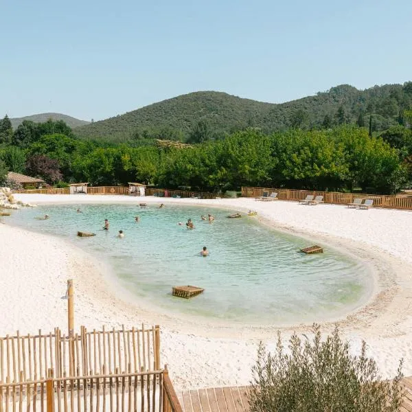 Slow Village Anduze - Cévennes，位于科尔比斯的酒店