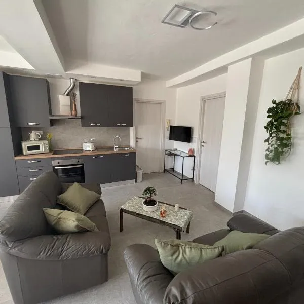 Appartamento Il Giglio，位于拉莫拉的酒店