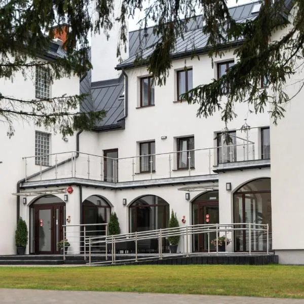 Dom Jańskiego，位于Bartniki的酒店