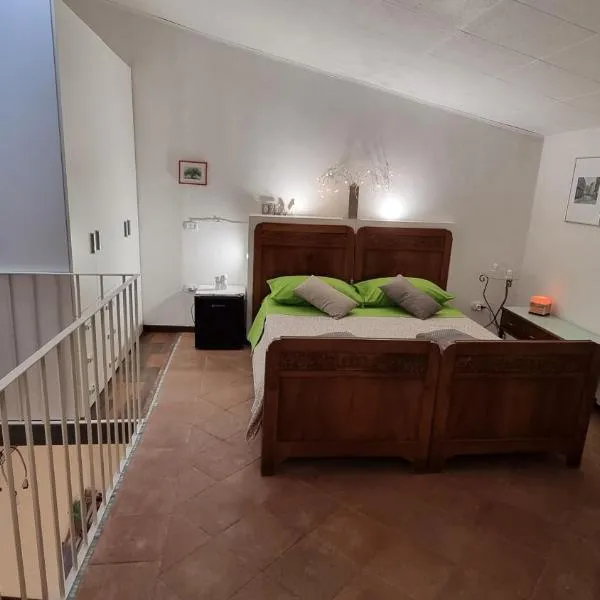 Casa Piazza Santa Maria，位于伊塞尔尼亚的酒店