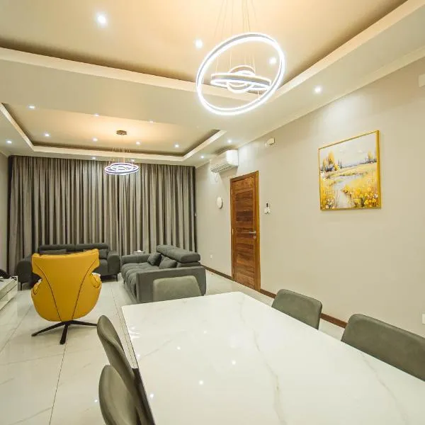 Ultra Aparthotel，位于太特的酒店