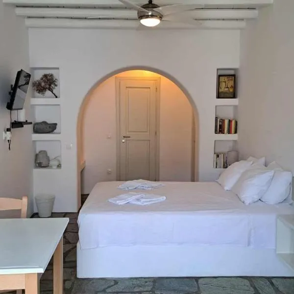 Spice Suites-Rosemary，位于阿莫尔戈斯的酒店