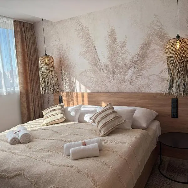 塔特拉因特酒店，位于科普日夫尼采的酒店