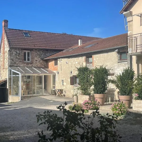 香槟农场酒店，位于Jonquery的酒店