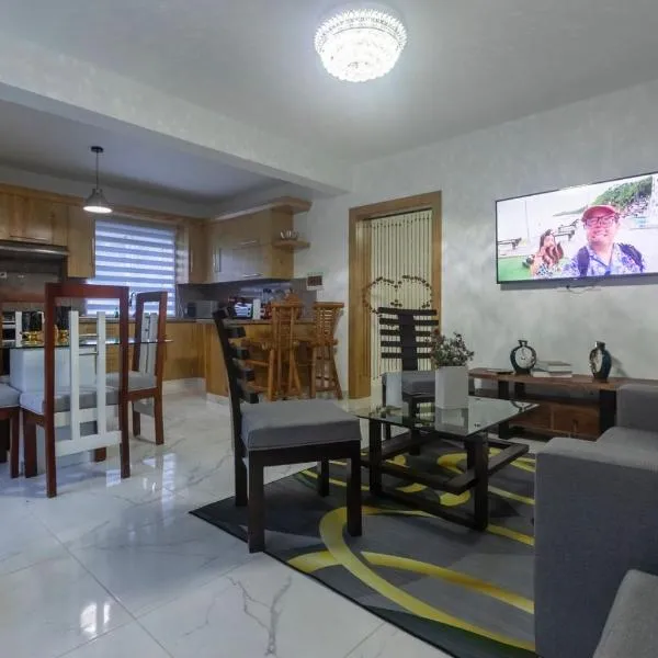 Litzie Apartment，位于圣斐利-银港的酒店