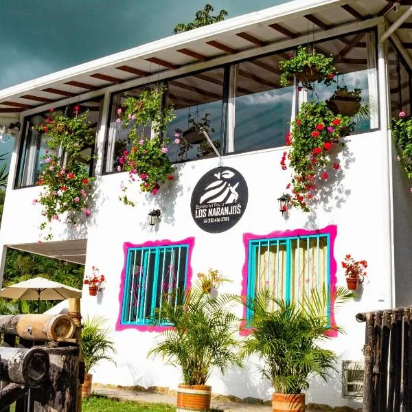 eco hotel finca los naranjos，位于萨兰托的酒店