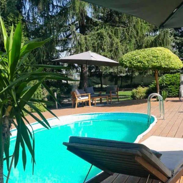 Apartamenty 72 - Agroturystyka，位于Wola Pękoszewska的酒店