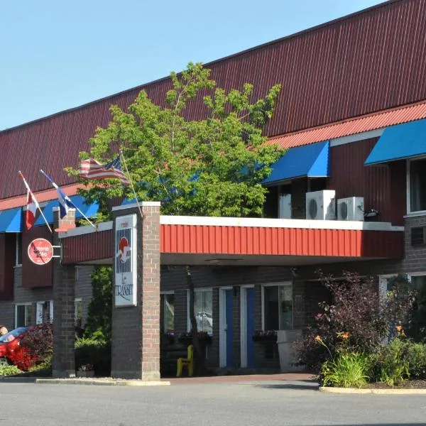 Hotel Transit，位于圣伊莱尔山的酒店